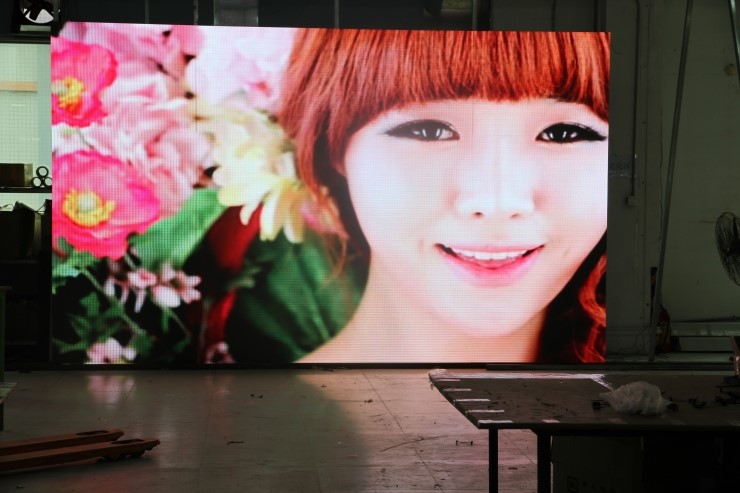 실내용 - 진주웨딩홀에 설치될 6mm 전광판