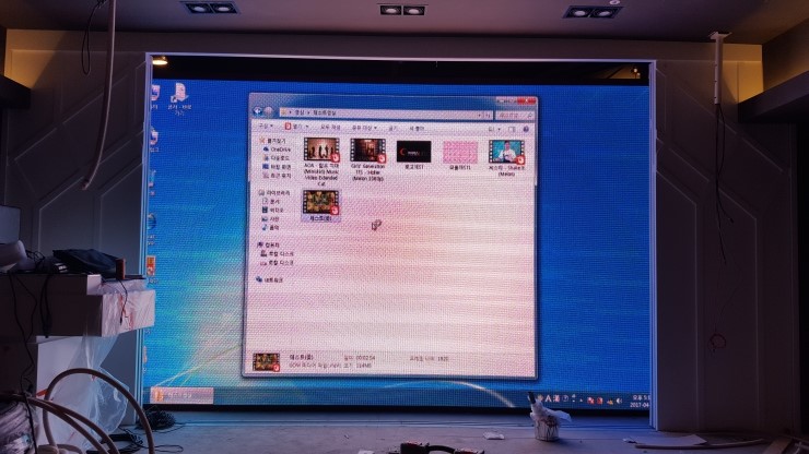 실내용 - 영등포 아무르 웨딩홀 200인치 풀컬러 LED 전광판 설치