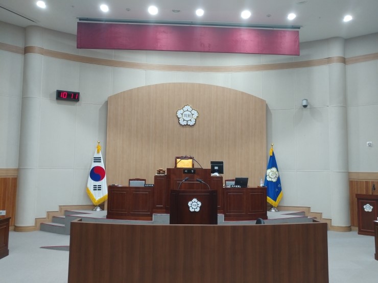 실내용 - 사천 시의회 2.5mm 전광판 설치